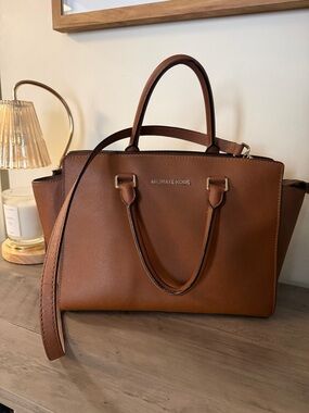 MICHAEL KORS | Brown Selma Purse